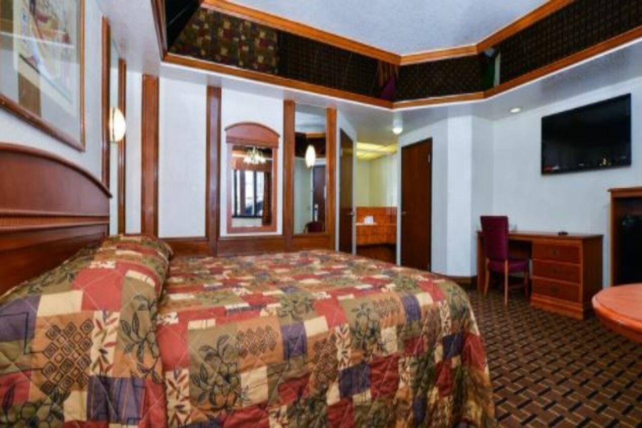 Americas Value & Angeles Downtown Sw Motel *