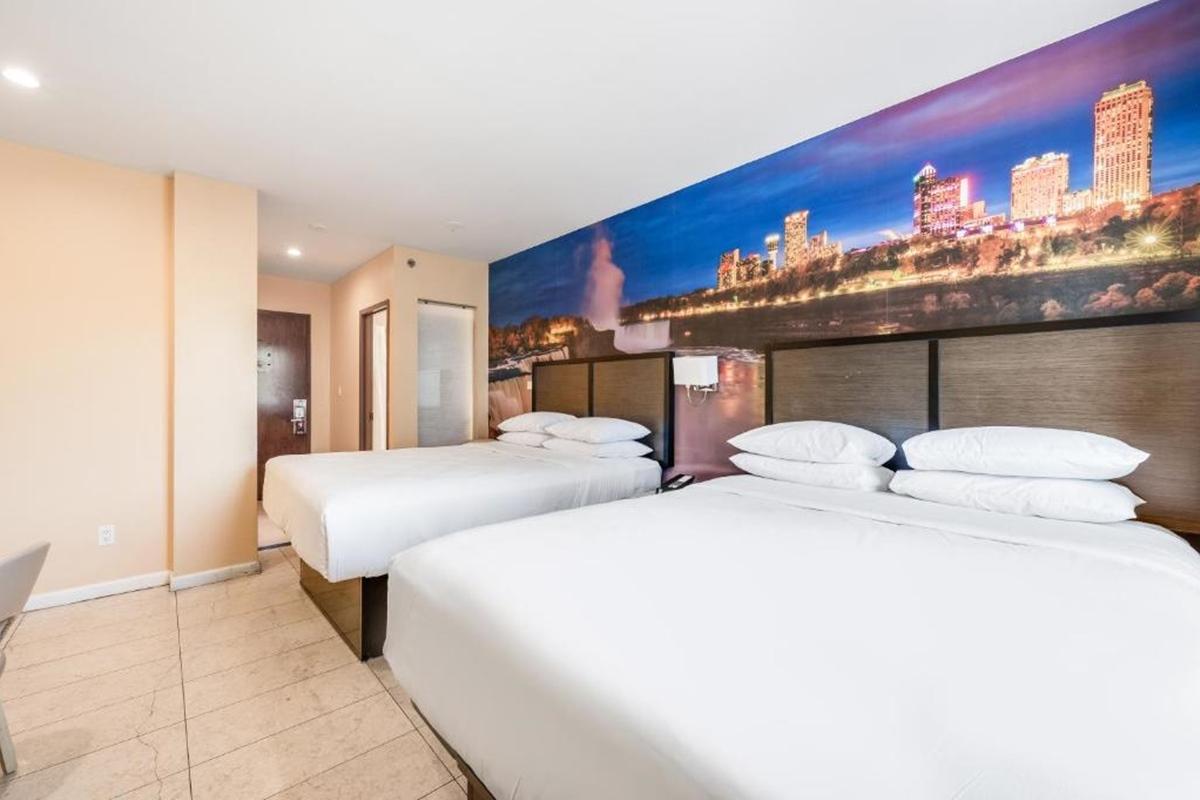 Americas Value & Angeles Downtown Sw Motel