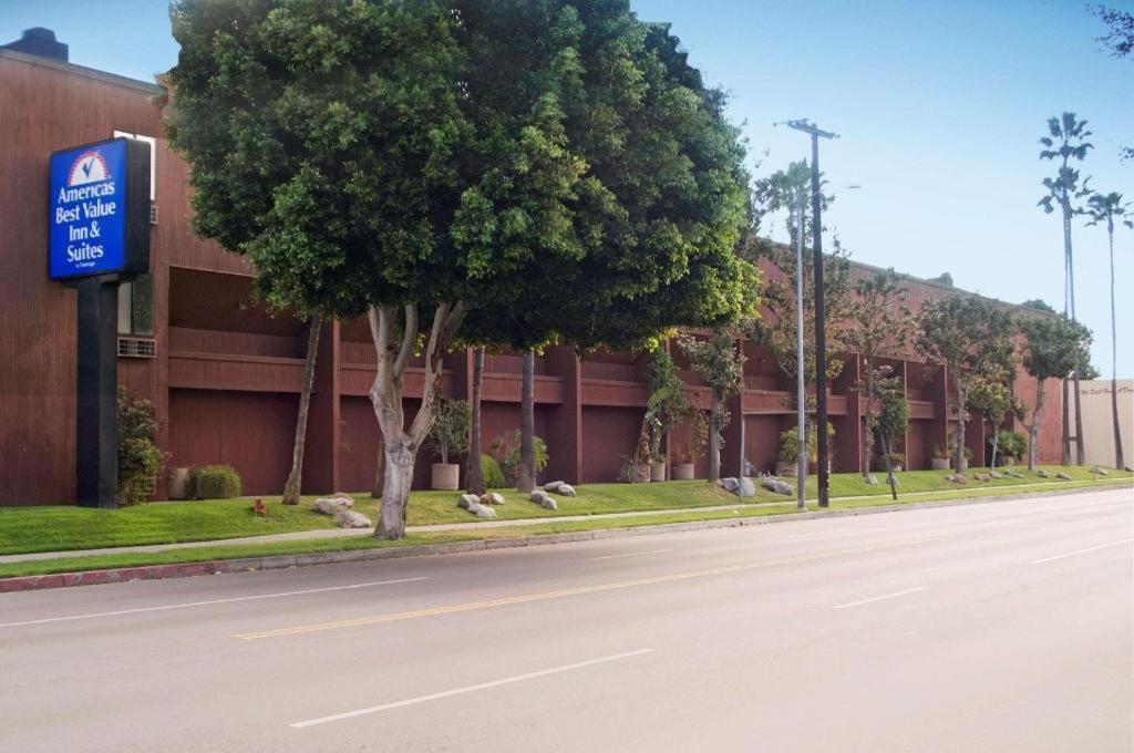 Americas Value & Angeles Downtown Sw Motel *
