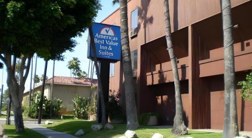 Americas Value & Angeles Downtown Sw