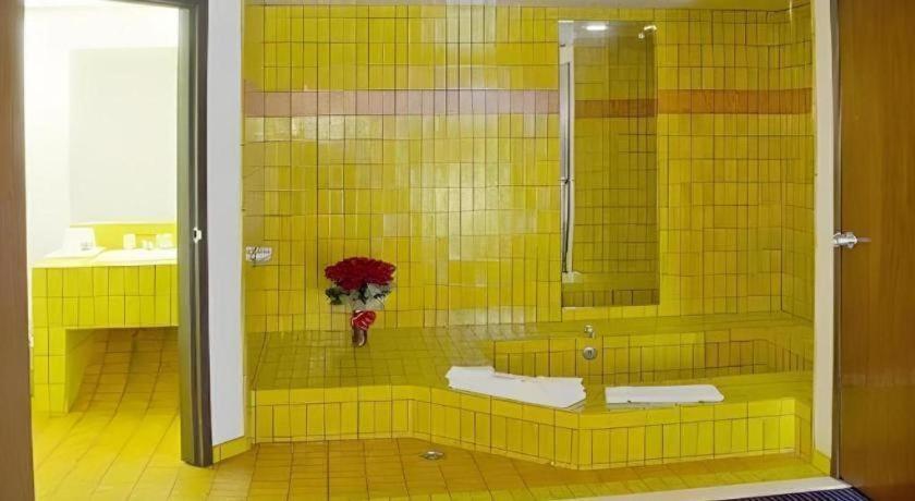 Americas Value & Angeles Downtown Sw Motel *
