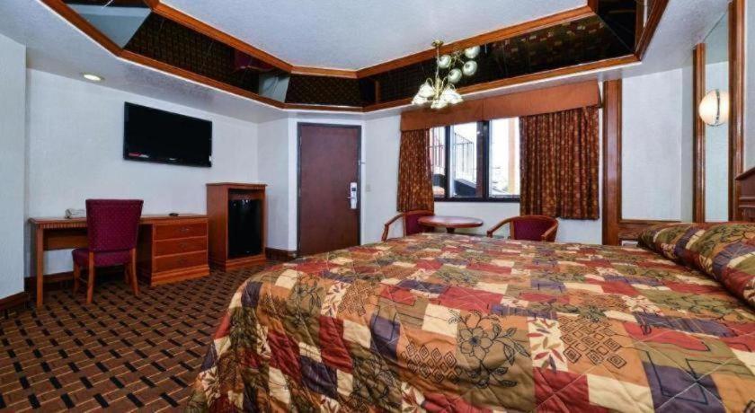 Americas Value & Angeles Downtown Sw Motel *